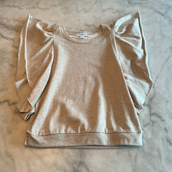 Evereve Fallon Crewneck Flutter Top - Picture 4 of 14
